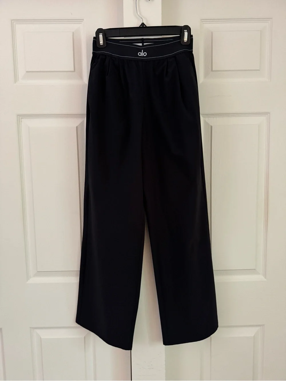 Alo Suit Up Trouser (Regular) - Black